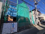 建築中