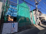 建築中
