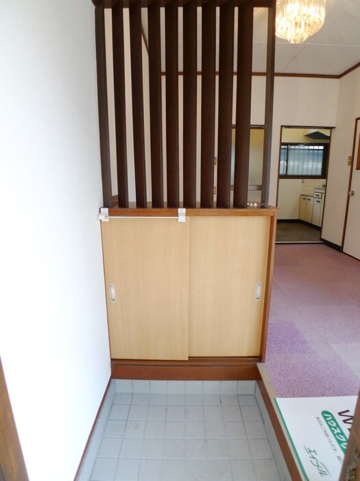 物件内観写真14　(玄関)