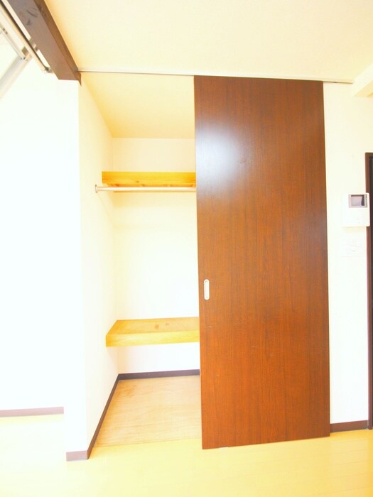 物件内観写真10　(収納)