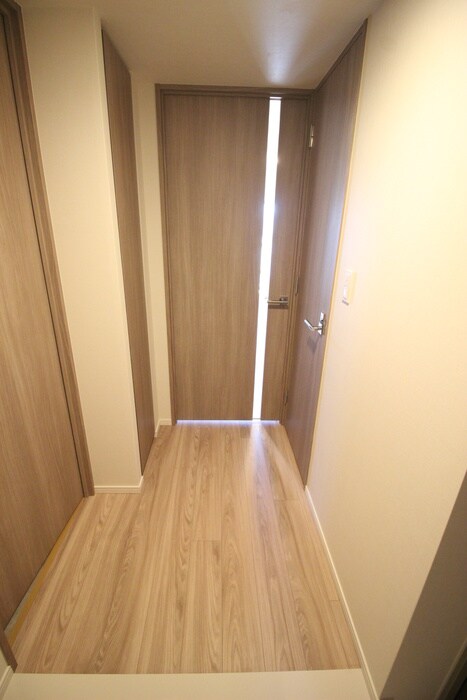 物件内観写真14　(廊下)