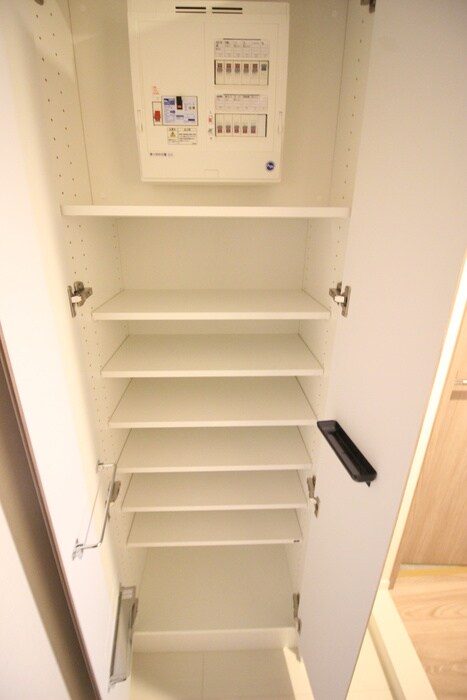 物件内観写真15　(靴箱)