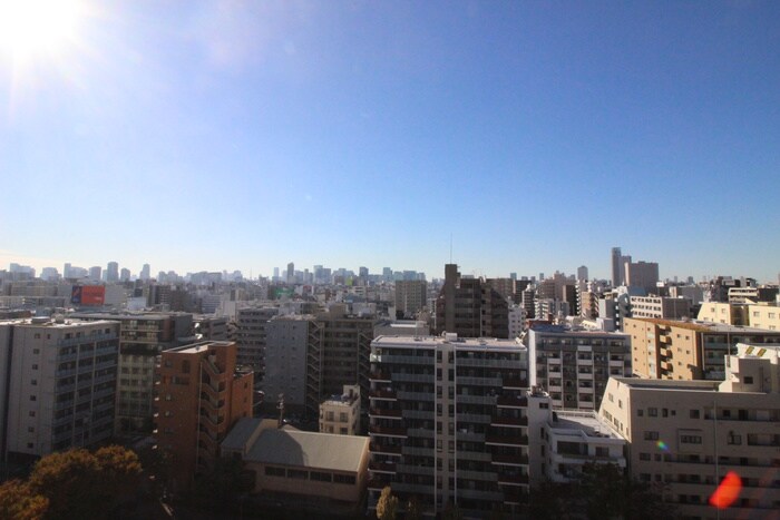 物件内観写真20　(室内からの展望)