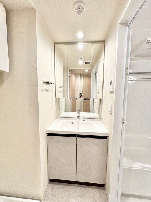 物件内観写真12　(洗面)