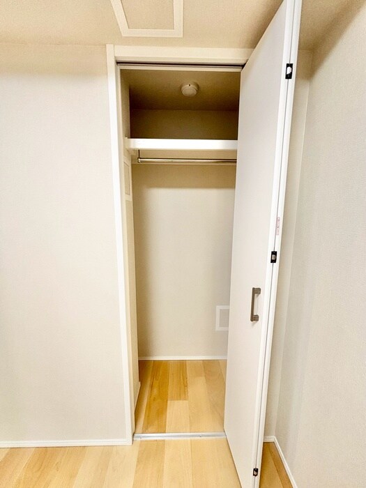 物件内観写真16　(収納)