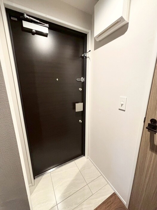 物件内観写真18　(玄関)