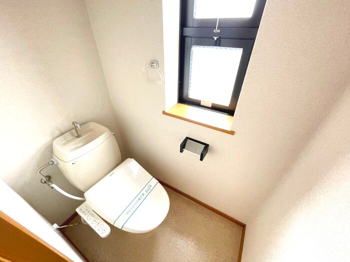 物件内観写真11　(トイレ)