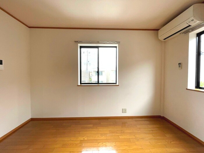 物件内観写真15　(居室)