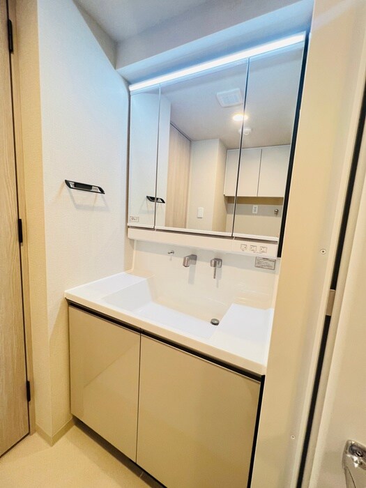 物件内観写真15　(洗面)