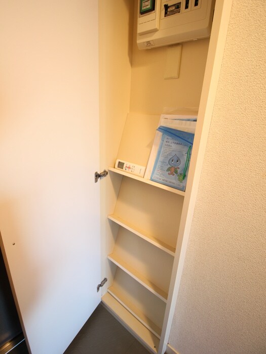 物件内観写真15　(靴箱)