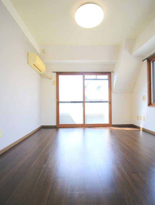 物件内観写真18　(居室)