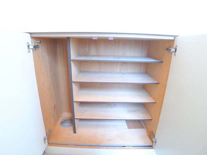 物件内観写真10　(靴箱)