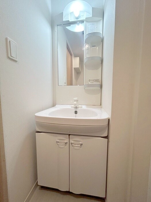 物件内観写真11　(洗面)