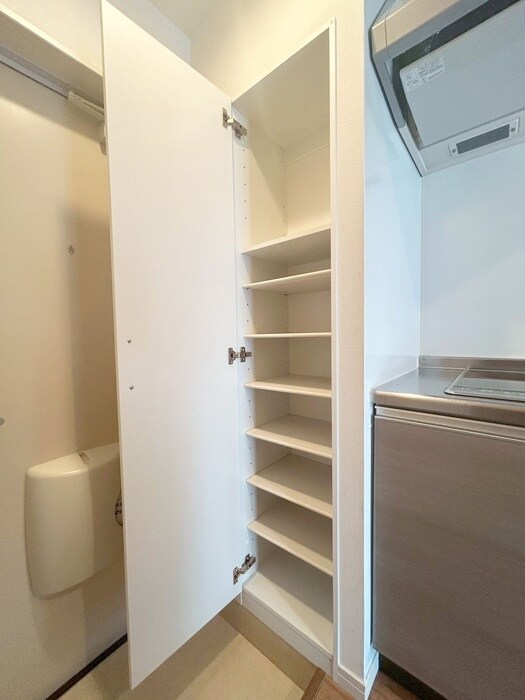 物件内観写真18　(靴箱)