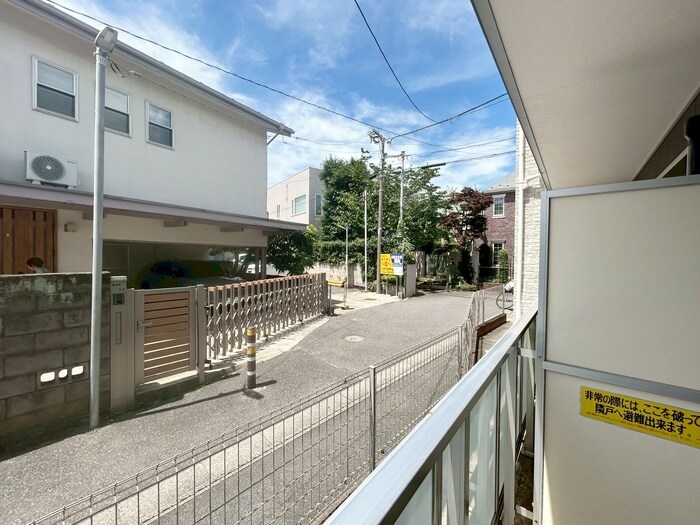 物件内観写真22　(室内からの展望)