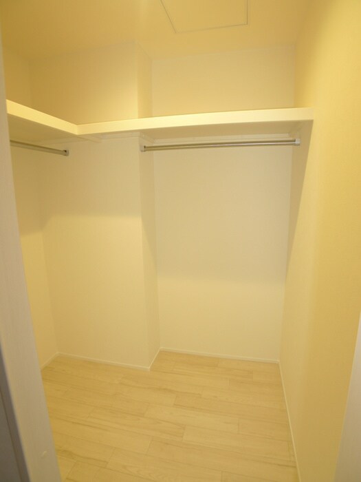 物件内観写真13　(収納)