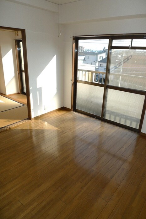 物件内観写真8　(居室)