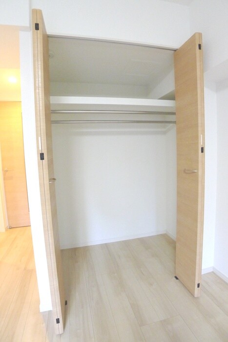 物件内観写真12　(収納)