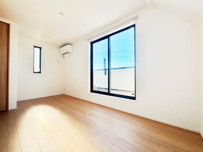 物件内観写真14　(居室)