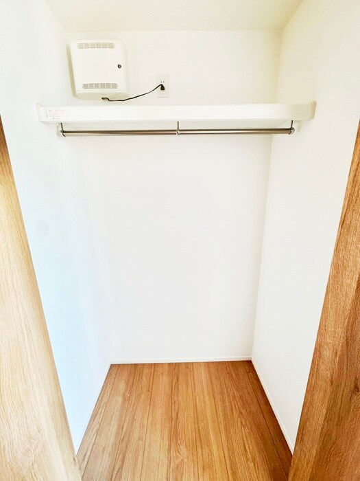 物件内観写真18　(収納)