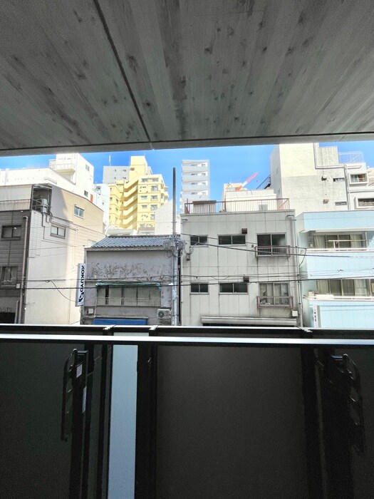 物件内観写真17　(室内からの展望)