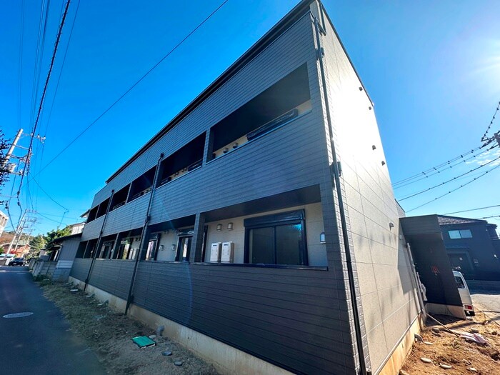 物件外観写真2　(エントランス部分)