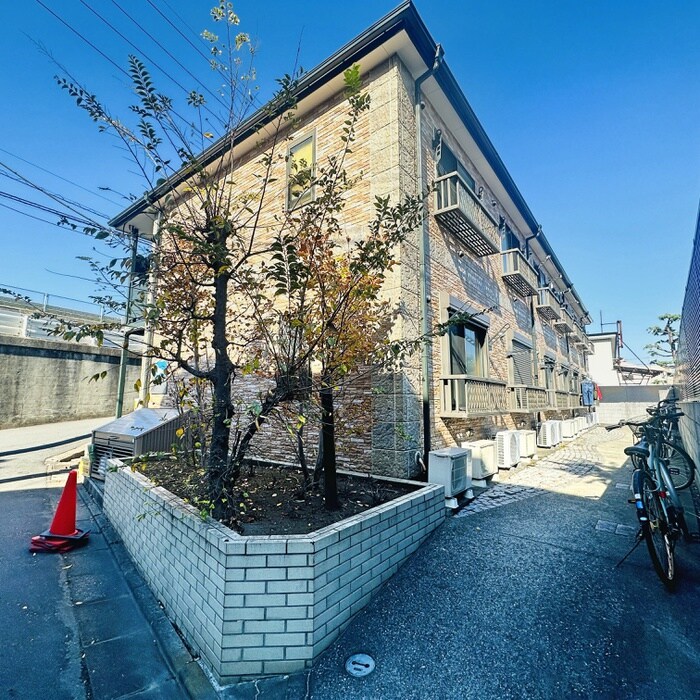 物件外観写真6　(駐輪場)