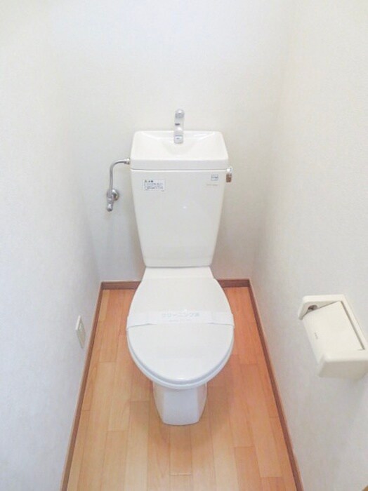 物件内観写真16　(トイレ)