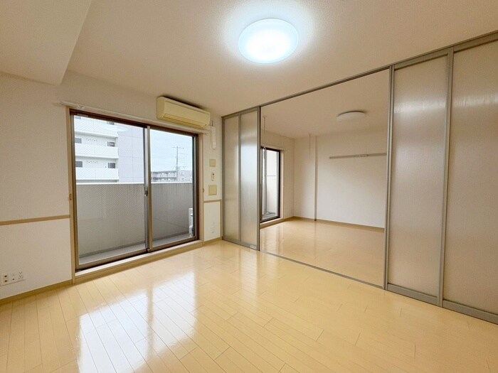 物件内観写真5　(居室)