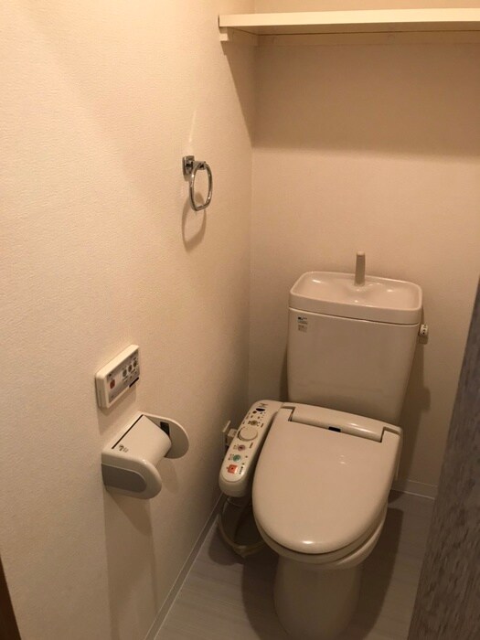 物件内観写真14　(トイレ)