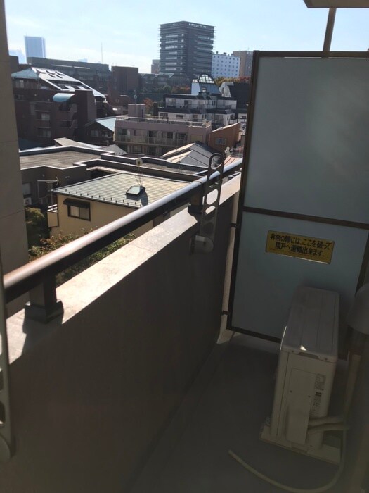 物件内観写真16　(室内からの展望)