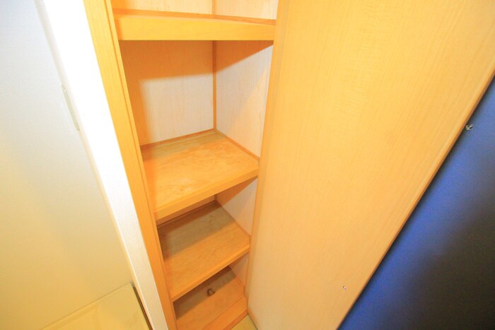 物件内観写真13　(収納)