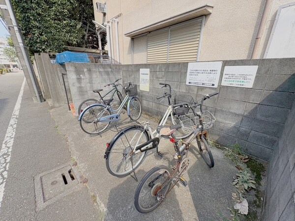 駐輪場
