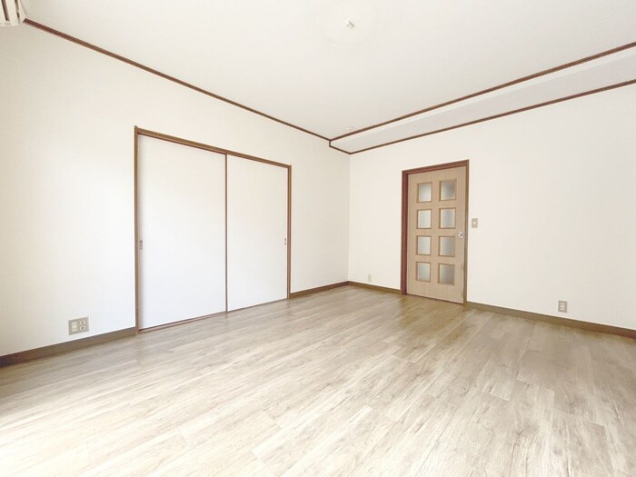 物件内観写真12　(居室)