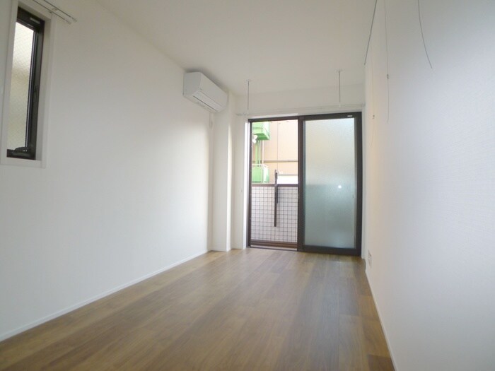 物件内観写真11　(居室)