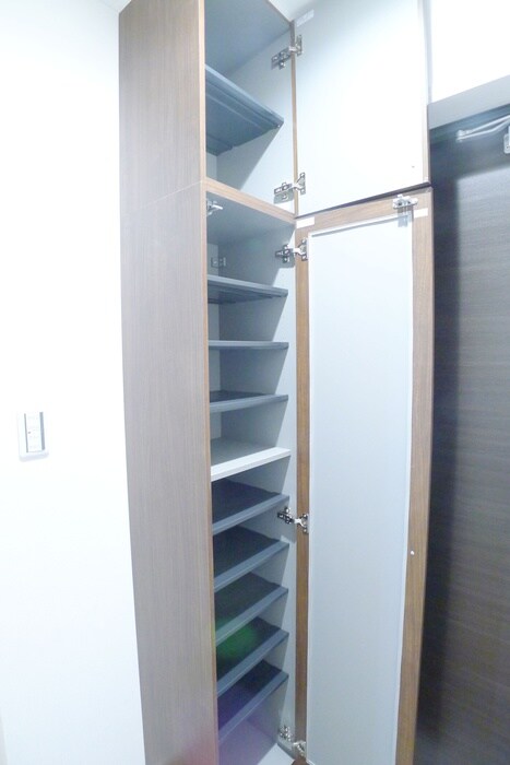 物件内観写真16　(靴箱)