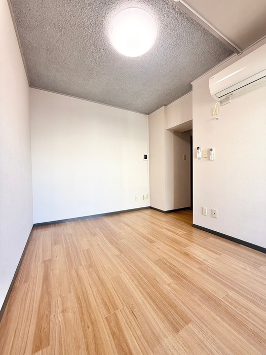 物件内観写真11　(居室)