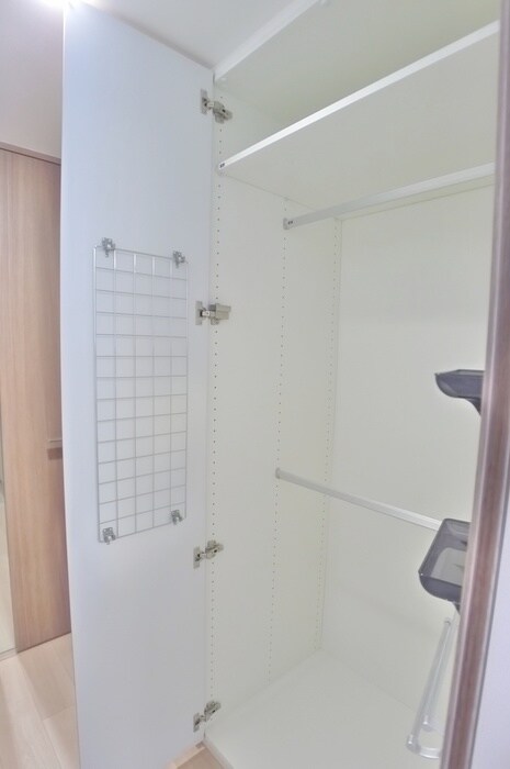 物件内観写真15　(収納)