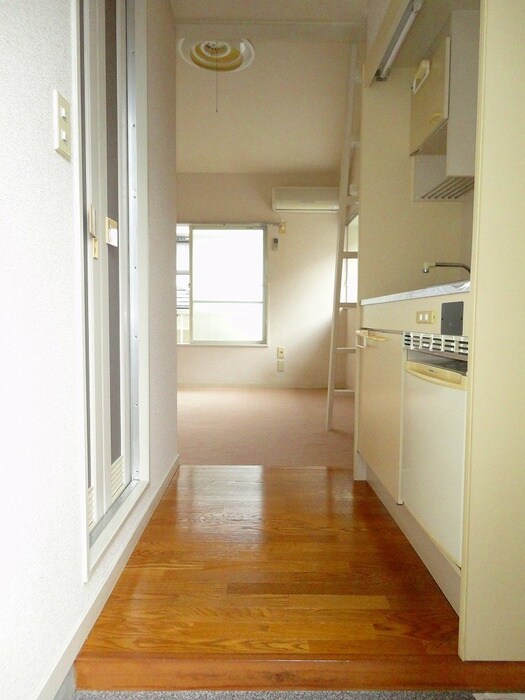 物件内観写真7　(廊下)