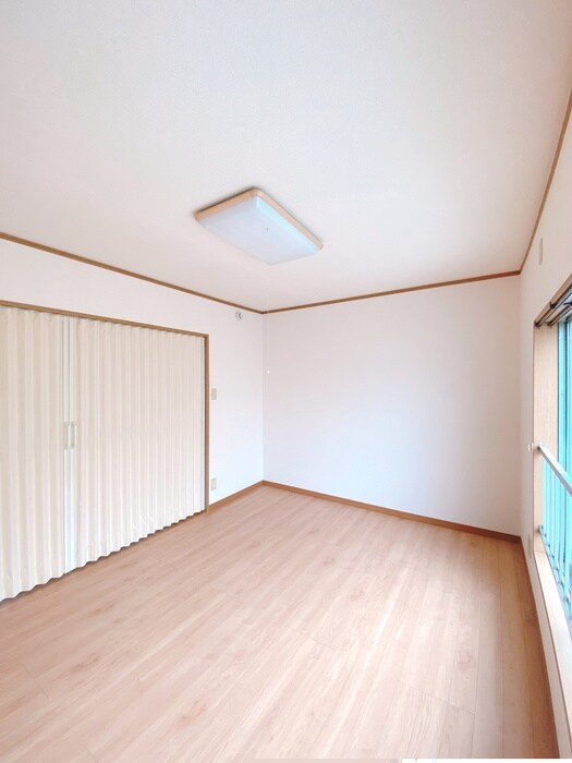 物件内観写真6　(居室)