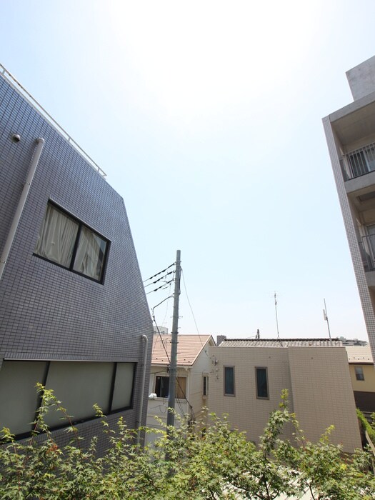 物件内観写真16　(室内からの展望)