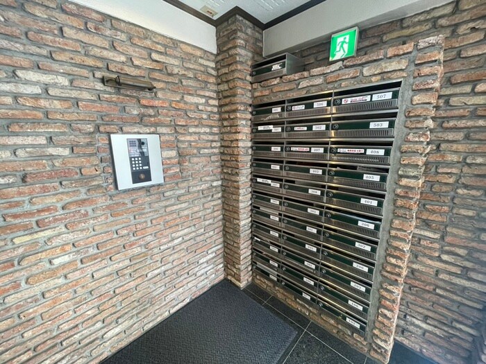 物件外観写真6　(建物設備)