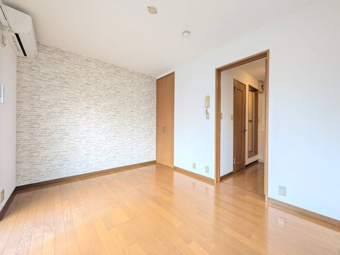 物件内観写真10　(居室)