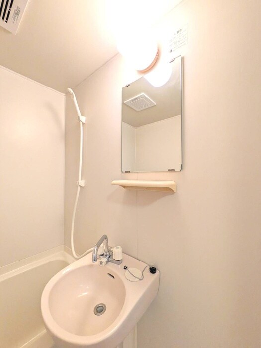 物件内観写真13　(洗面)