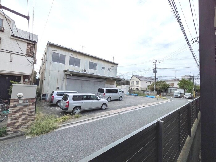 物件内観写真18　(室内からの展望)