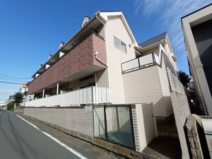 パレス平塚外観写真