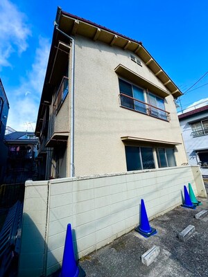 第２鹿利荘外観写真