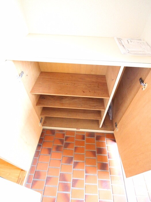 物件内観写真14　(靴箱)