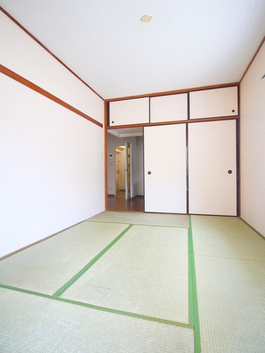 物件内観写真9　(居室)