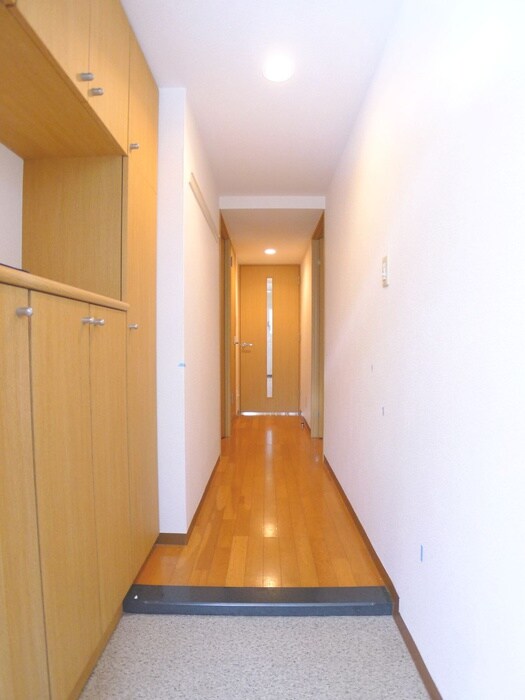 物件内観写真19　(廊下)